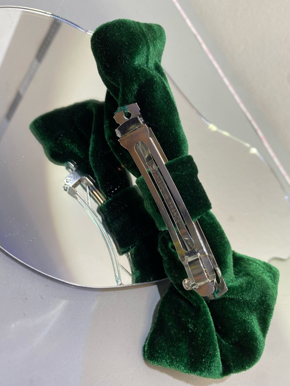 Emerald Green Velvet Bow Hair Clip Made in France Unisex - Picture 8 of 9